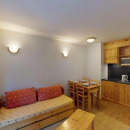 Apartment Near The Village Centre *